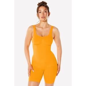 New Fabletics Yitty Nearly Naked Shaping Mid Thigh Bodysuit M/L